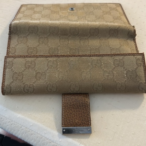 Gucci wallet many card spots & compartments - Picture 8 of 14